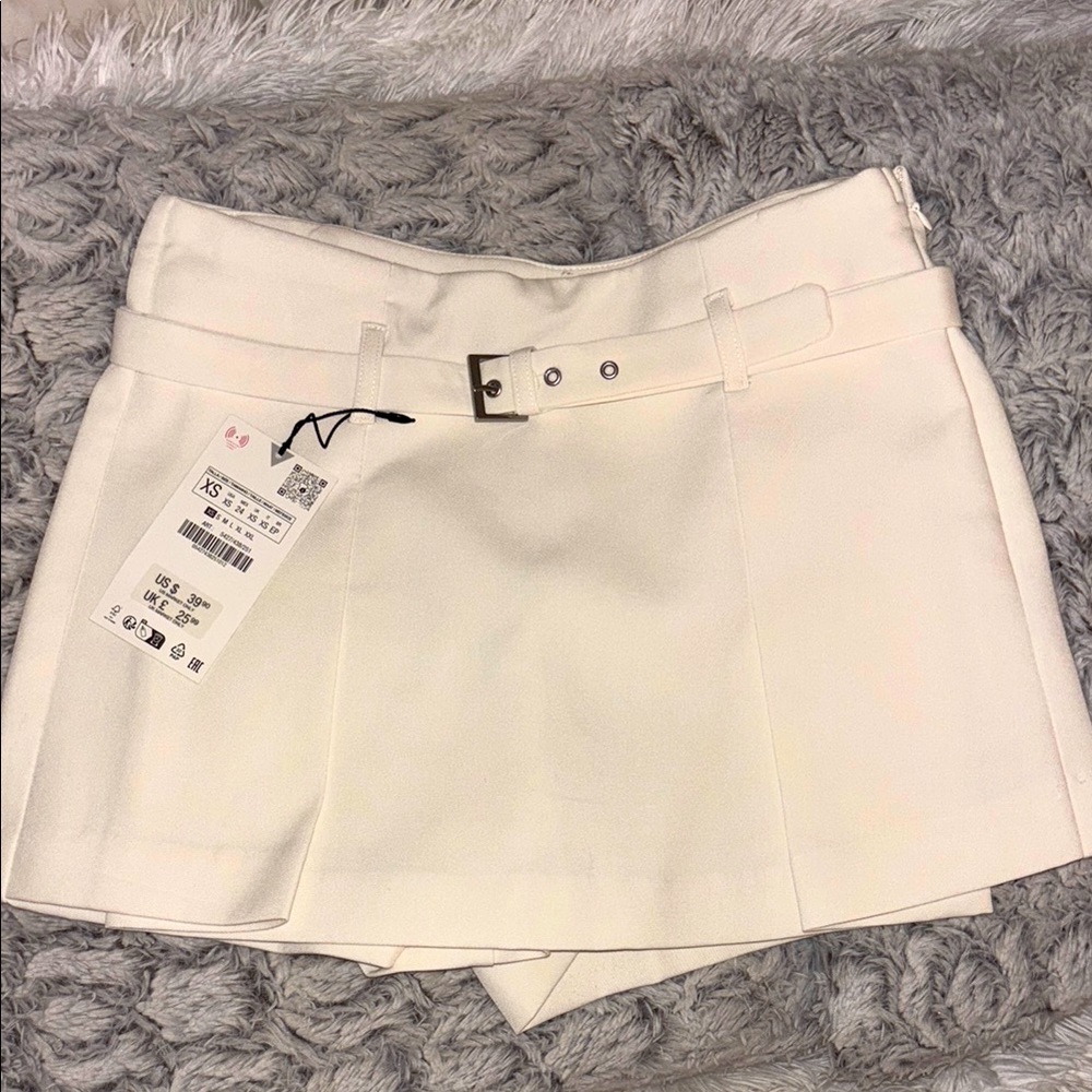 ZARA high waisted Pleated Skort with Belt